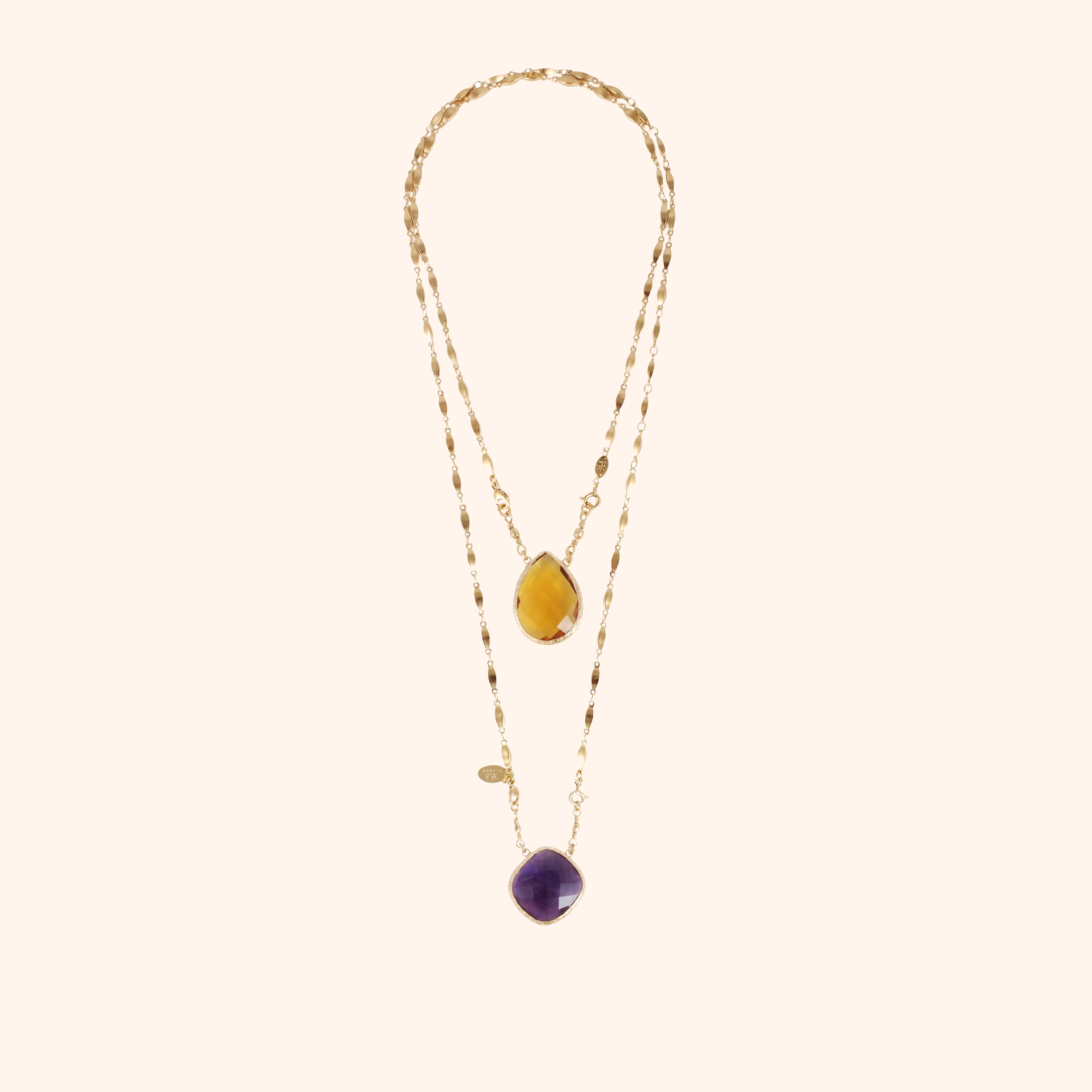 Collier scapulaire serti O